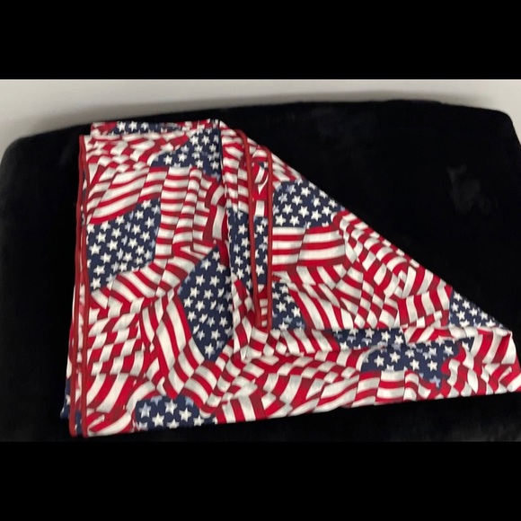 NWOT Patriotic Table Covering (51x69) - Picture 2 of 3